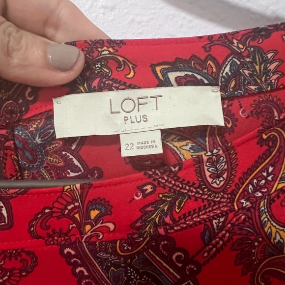 LOFT Red and Blue Long Sleeve plus paisley Relaxed Blouse 22 - Picture 2 of 8